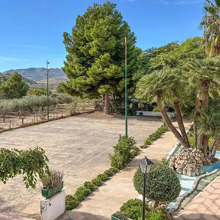 Dom wakacyjny Pet Friendly Home In Elda *