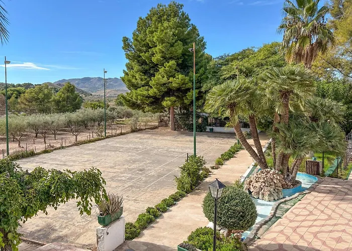 Dom wakacyjny Pet Friendly Home In Elda *