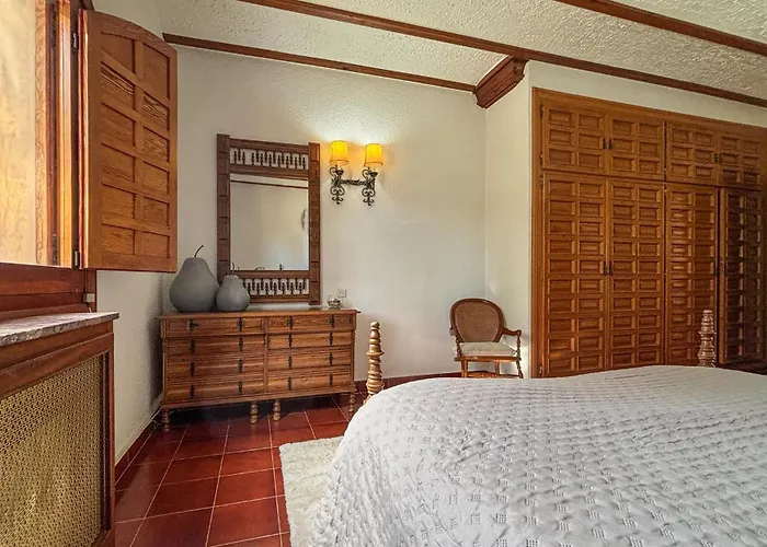 Pet Friendly Home In Elda *