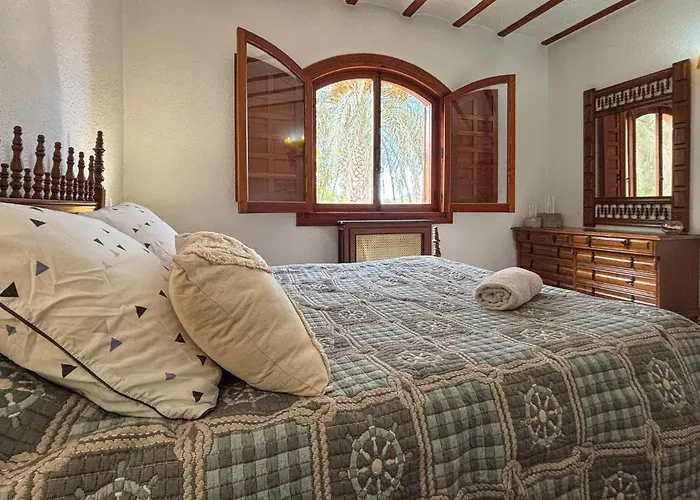 Pet Friendly Home In Elda Elda